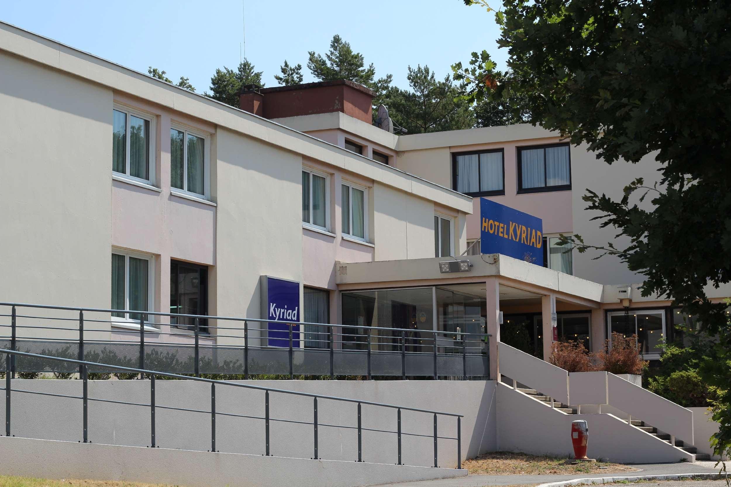 Kyriad Nemours Exteriér fotografie